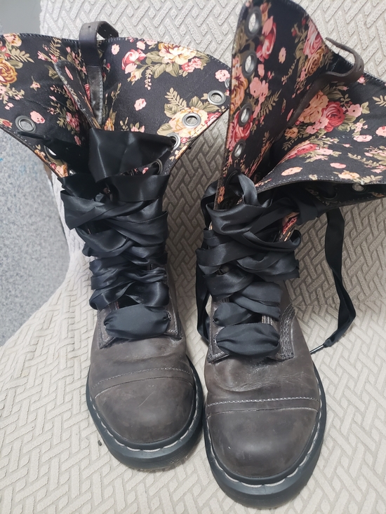 Dr. Martens Shoes - Dr. Martens Black Lace-Up Boots with Floral Lining